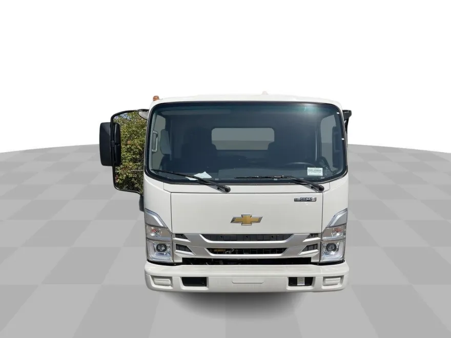 2024 Chevrolet Silverado photo 1