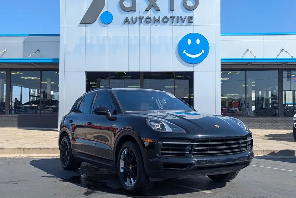 2019 Porsche Cayenne Base photo 1
