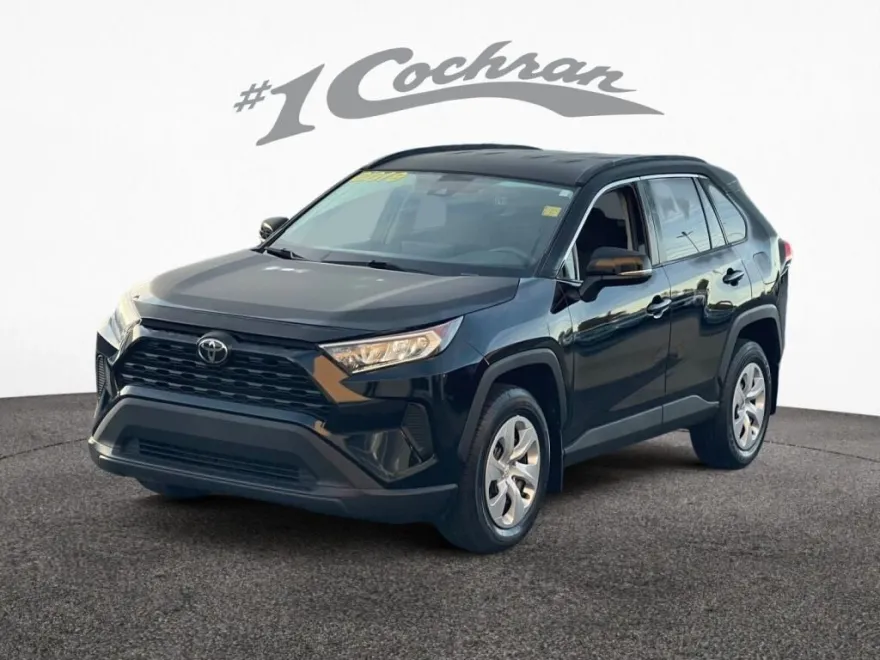 2019 Toyota RAV4 LE photo 1