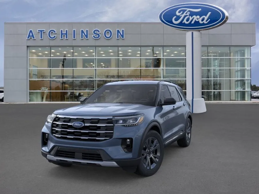 2025 Ford Explorer photo 1