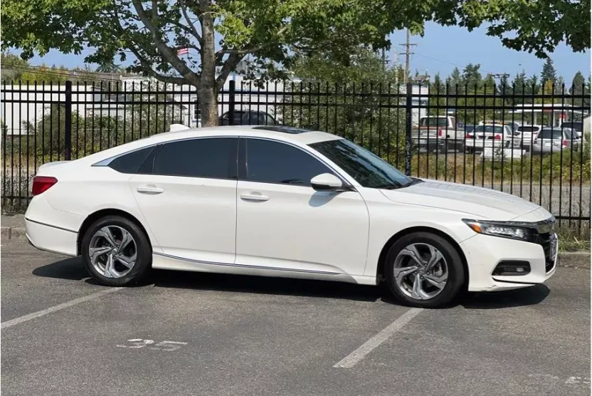 2018 Honda Accord EX-L photo 1