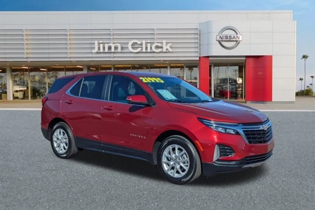 2023 Chevrolet Equinox LT photo 1
