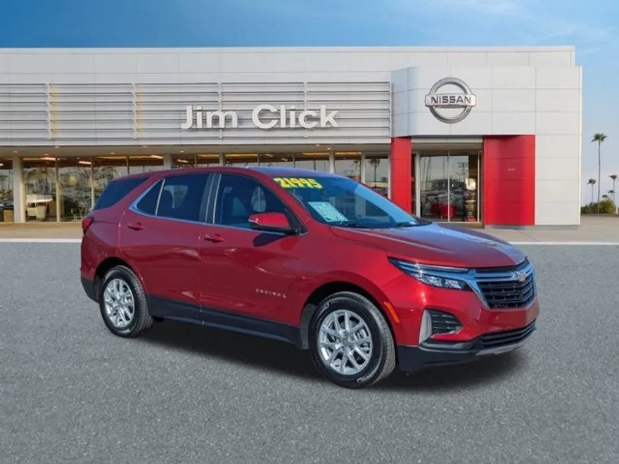 2023 Chevrolet Equinox LT photo 1