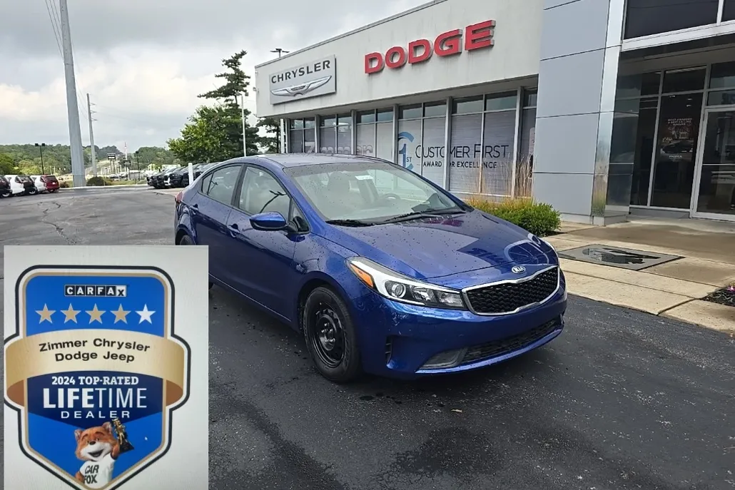 2017 Kia Forte LX Base photo 1