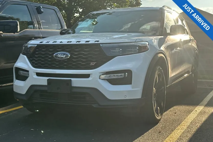 2020 Ford Explorer ST photo 1