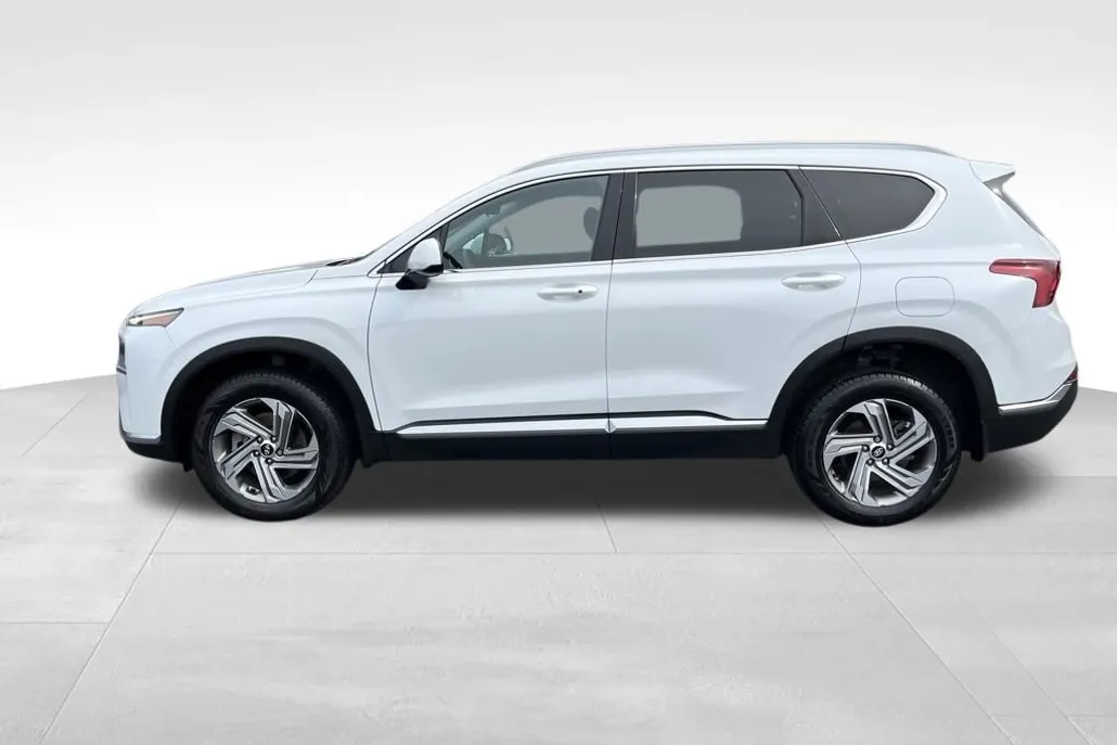 2022 Hyundai Santa Fe SEL photo 1