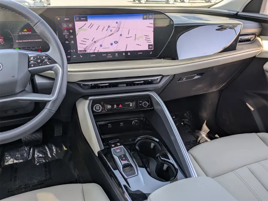 2025 Audi Q5 Premium photo 1