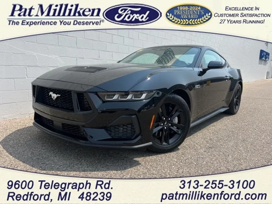 2024 Ford Mustang GT photo 1