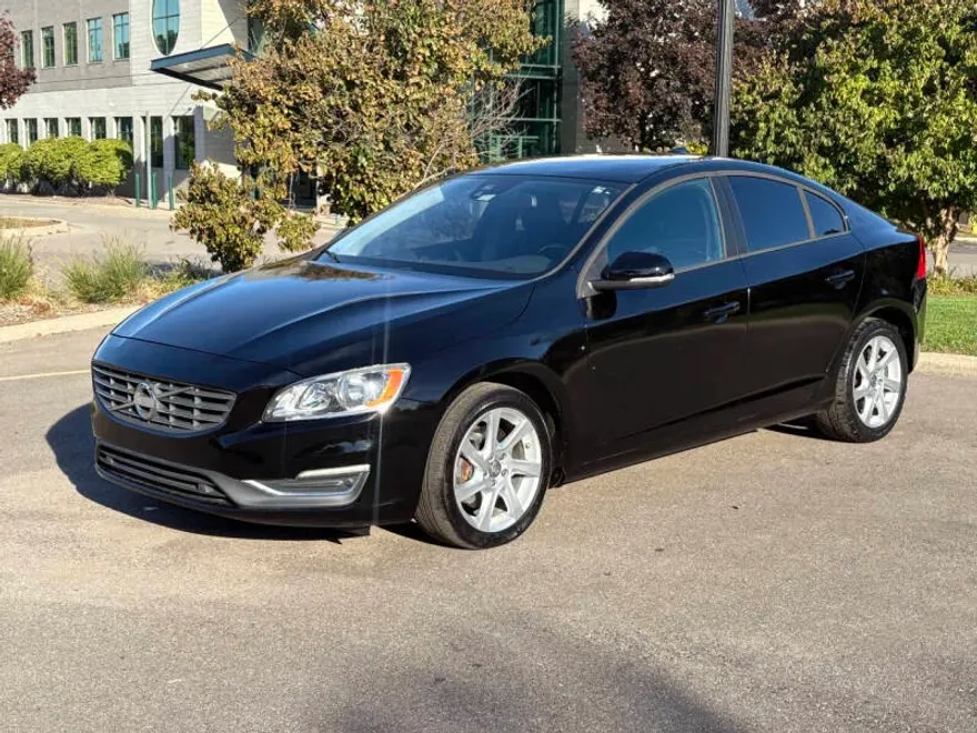2014 Volvo S60 T5 photo 1
