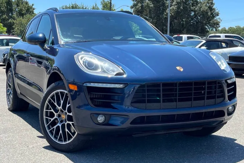 2015 Porsche Macan S photo 1