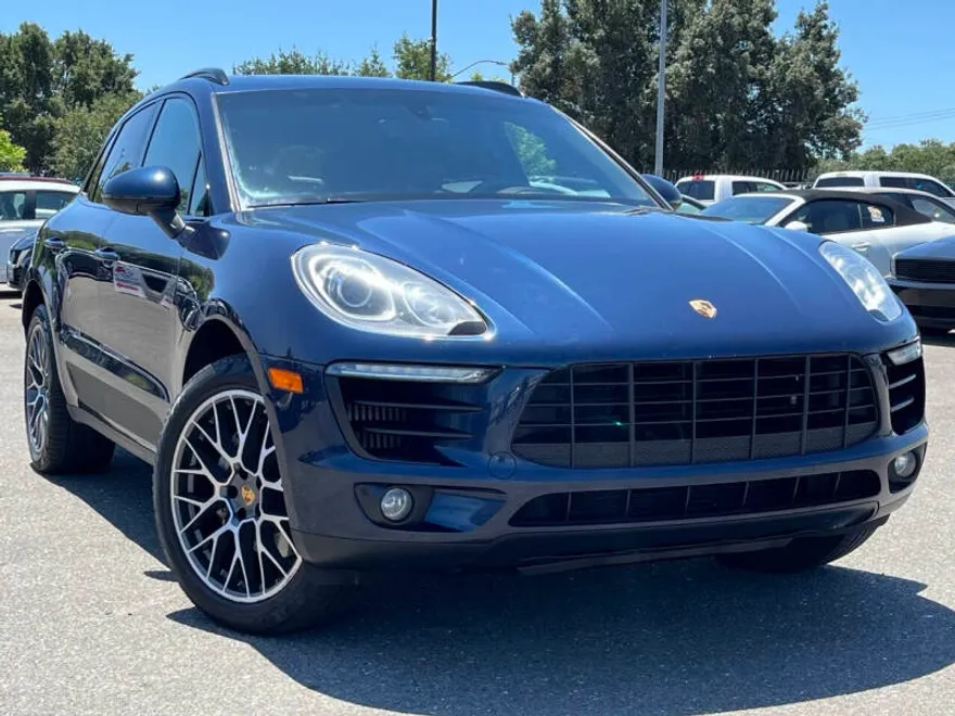 2015 Porsche Macan S photo 1