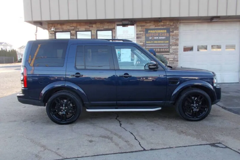 2015 Land Rover LR4 HSE photo 1