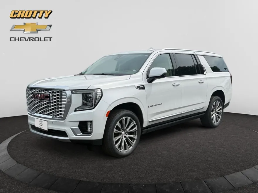 2021 Gmc Yukon XL Denali photo 1
