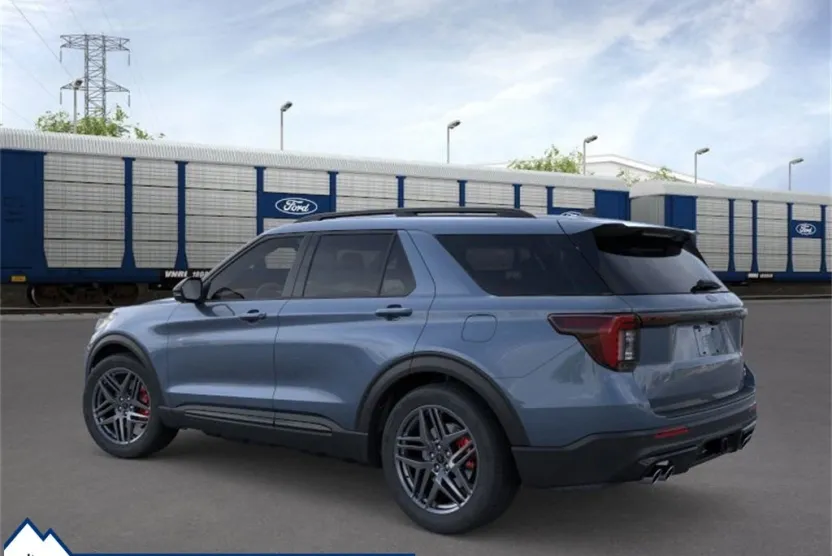 2025 Ford Explorer ST photo 1