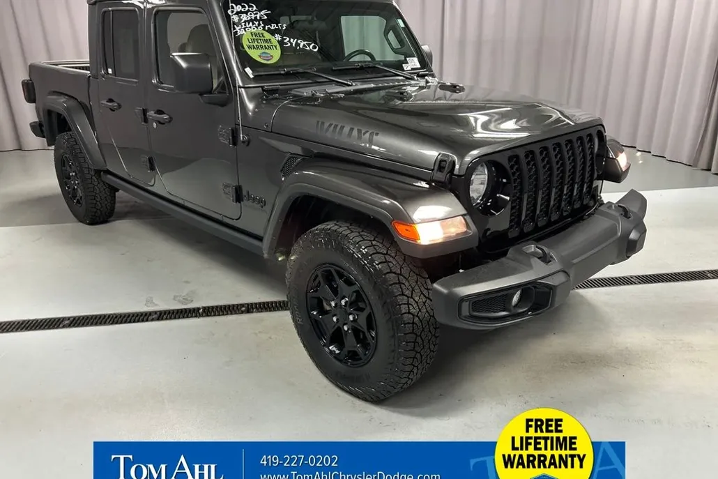 2022 Jeep Gladiator Sport photo 1