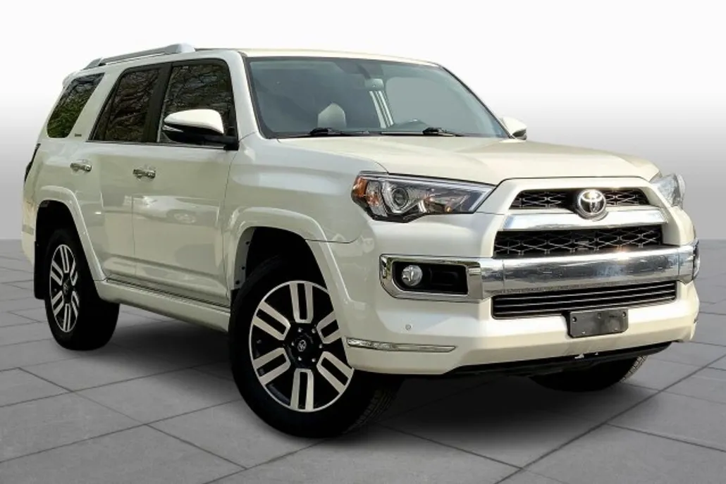 2018 Toyota 4Runner Limited photo 1
