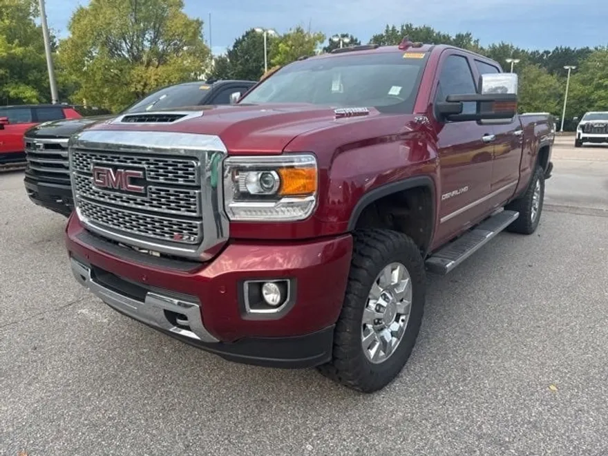 2019 Gmc Sierra HD Denali photo 1