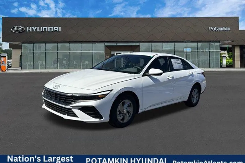 2025 Hyundai Elantra SE photo 1