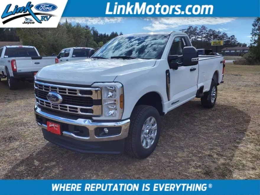 2024 Ford F-350 XLT photo 1