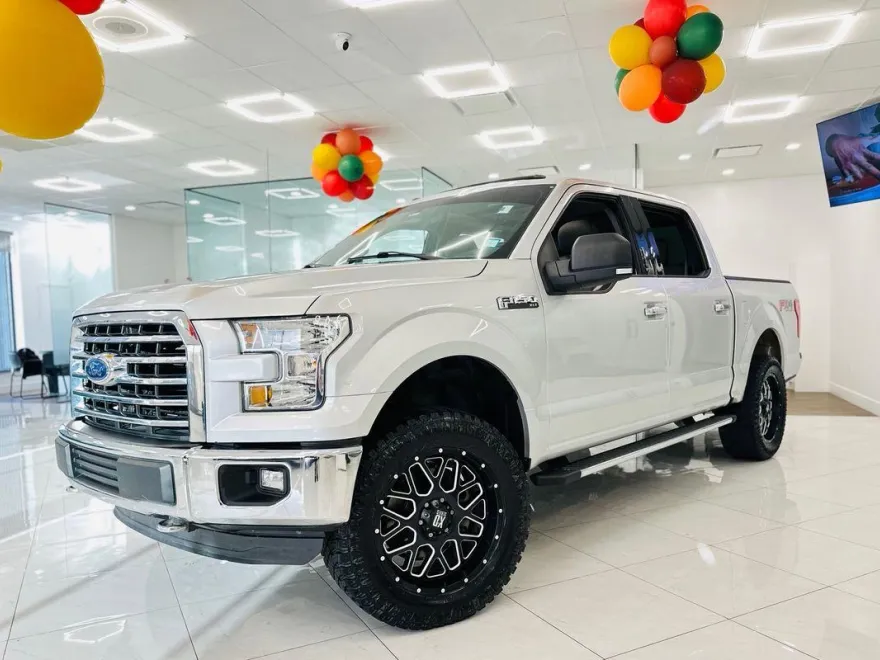 2016 Ford F-150 XLT photo 1