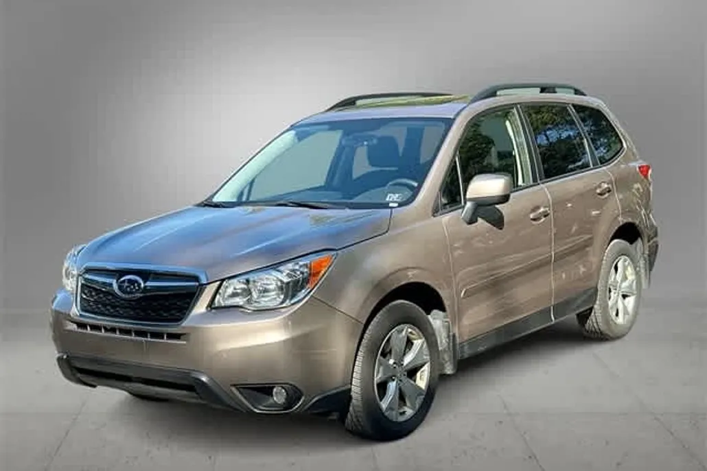 2015 Subaru Forester 2.5i Premium photo 1