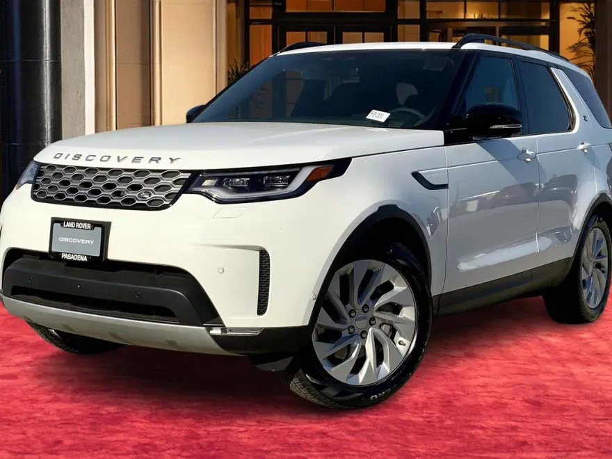 2025 Land Rover Discovery S photo 1