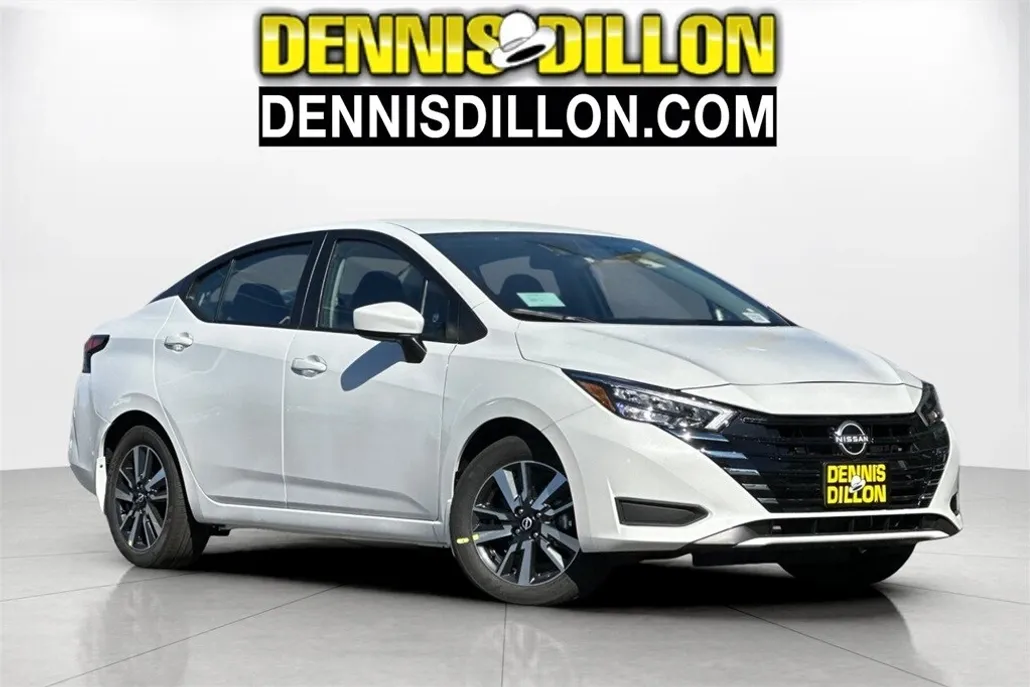 2025 Nissan Versa 1.6 SV photo 1