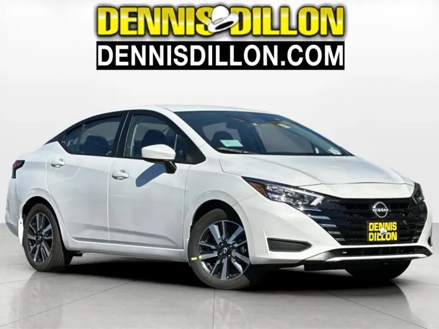 2025 Nissan Versa 1.6 SV photo 1