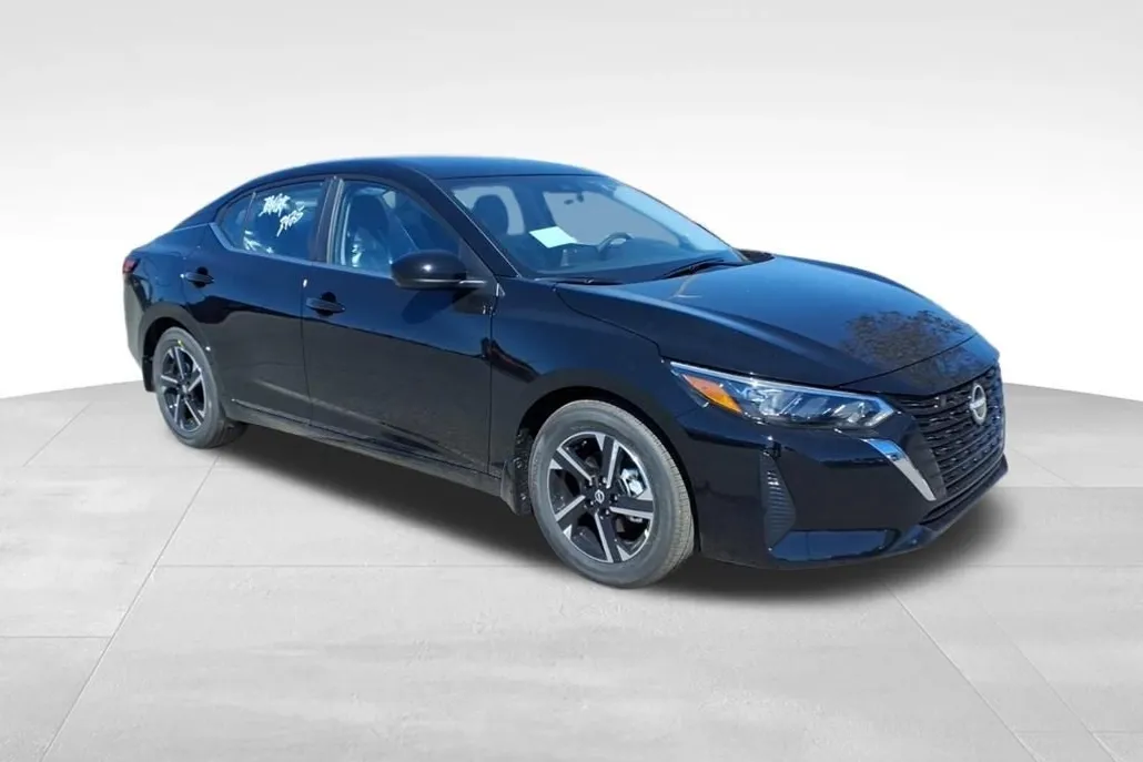 2025 Nissan Sentra SV photo 1