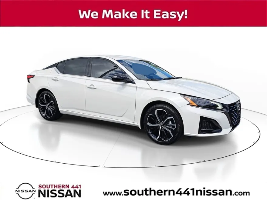 2025 Nissan Altima 2.5 SR photo 1