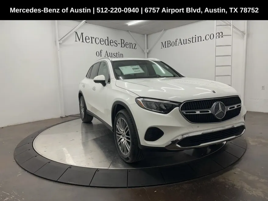 2025 Mercedes Benz GLC 300 photo 1