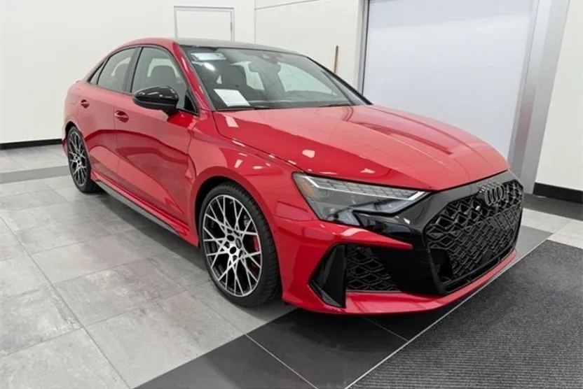 2025 Audi RS 3 Base photo 1