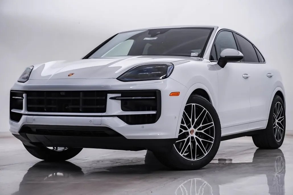 2025 Porsche Cayenne Coupe photo 1