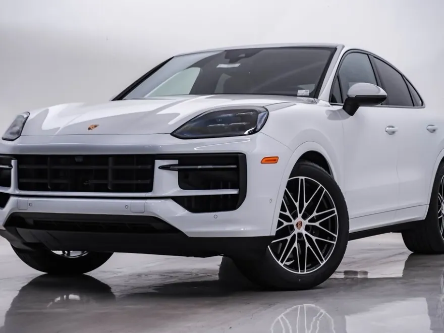 2025 Porsche Cayenne Coupe photo 1