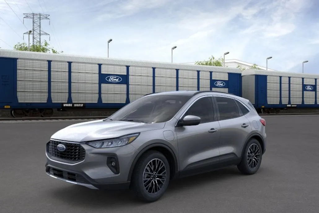 2025 Ford Escape photo 1