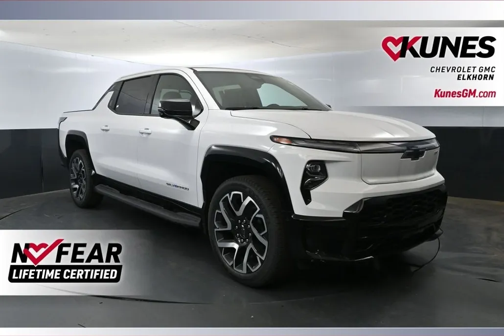 2025 Chevrolet Silverado EV RST photo 1