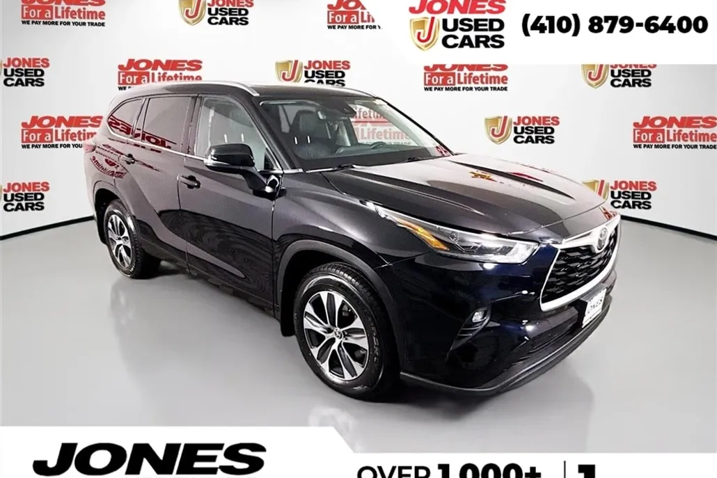 2021 Toyota Highlander XLE photo 1