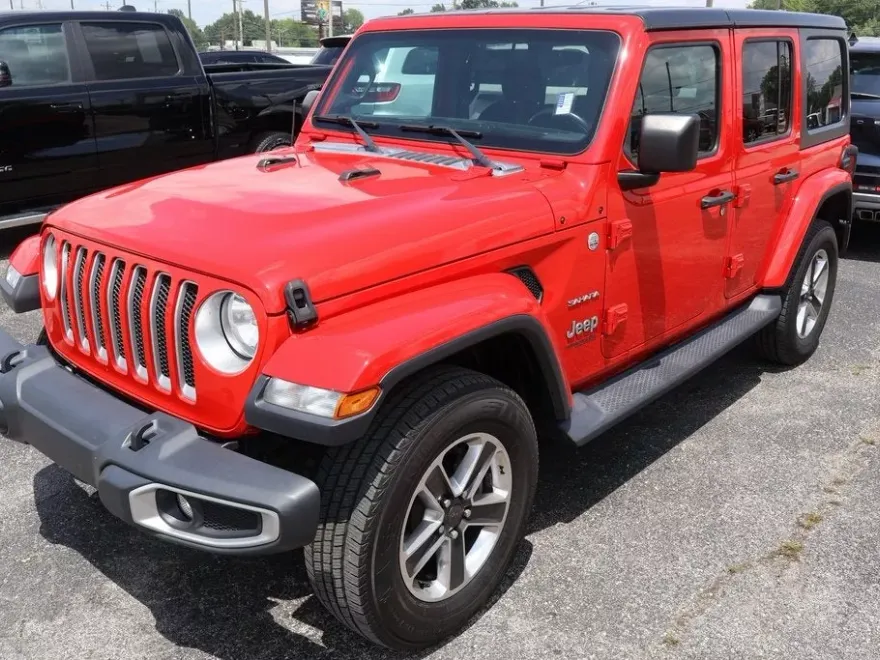 2018 Jeep Wrangler Unlimited Sahara photo 1