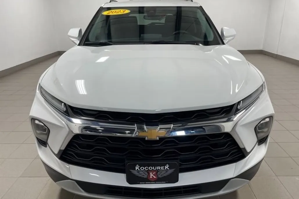 2023 Chevrolet Blazer 2LT photo 1
