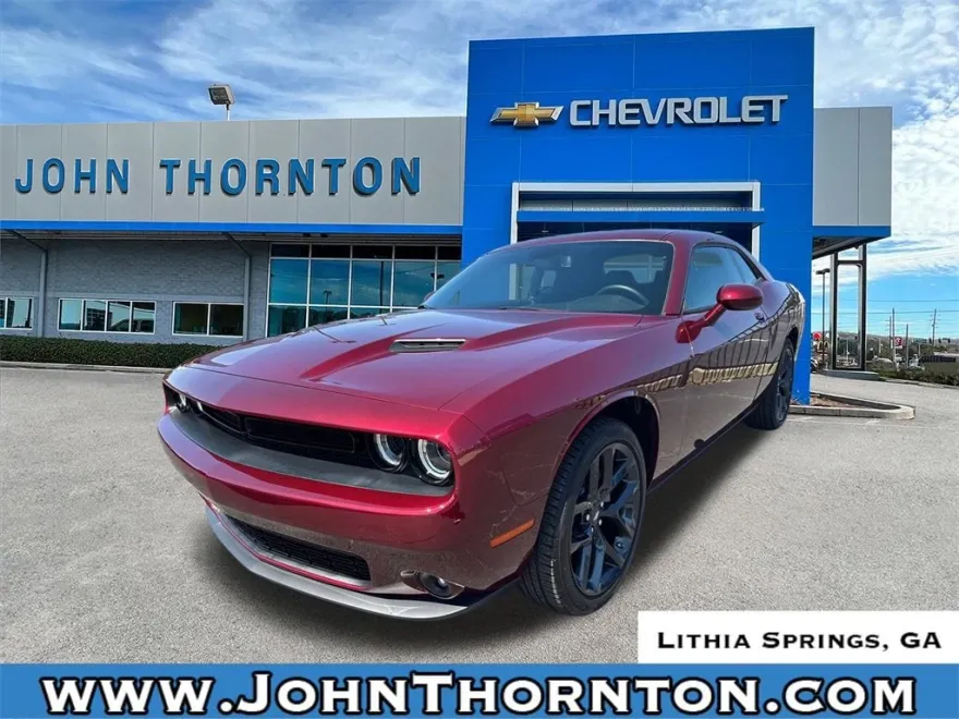 2022 Dodge Challenger SXT photo 1