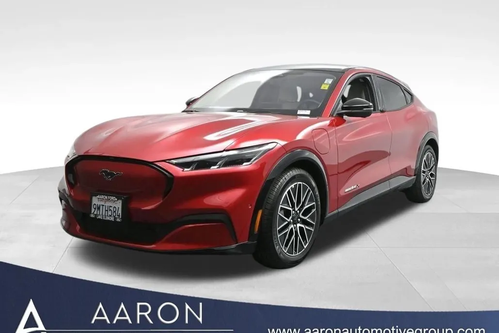 2024 Ford Mustang Mach-E Premium photo 1