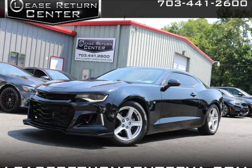 2017 Chevrolet Camaro 1LT photo 1