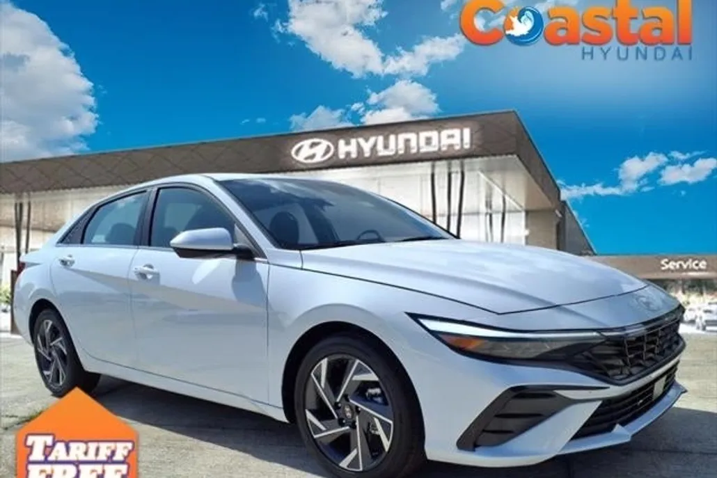 2025 Hyundai Elantra SEL Convenience photo 1