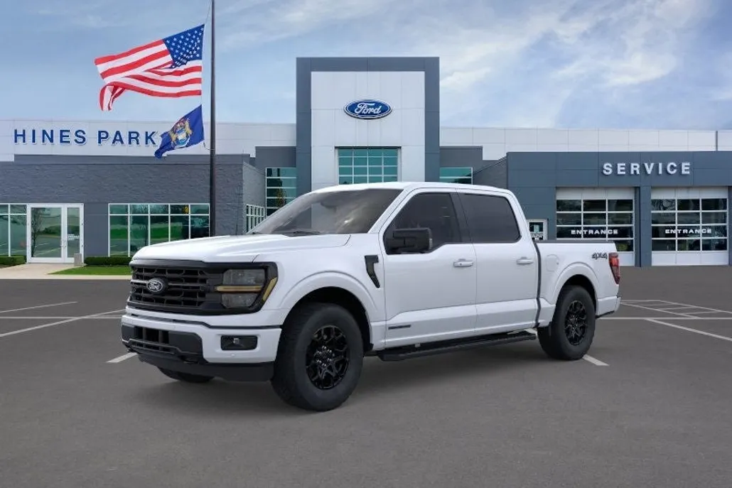2025 Ford F-150 XLT photo 1