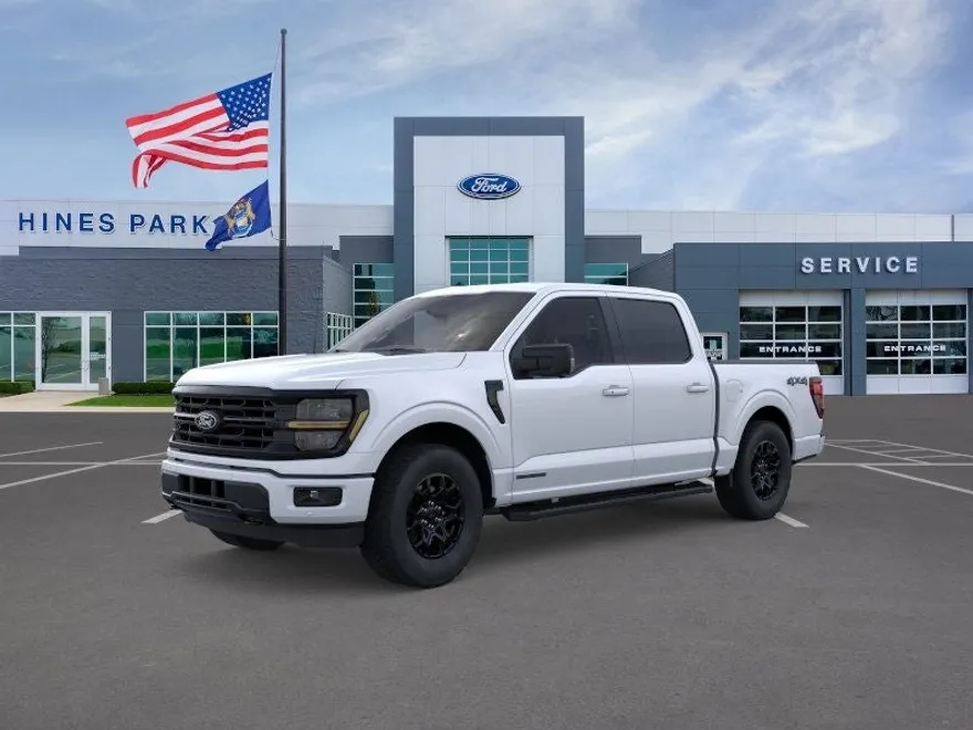 2025 Ford F-150 XLT photo 1