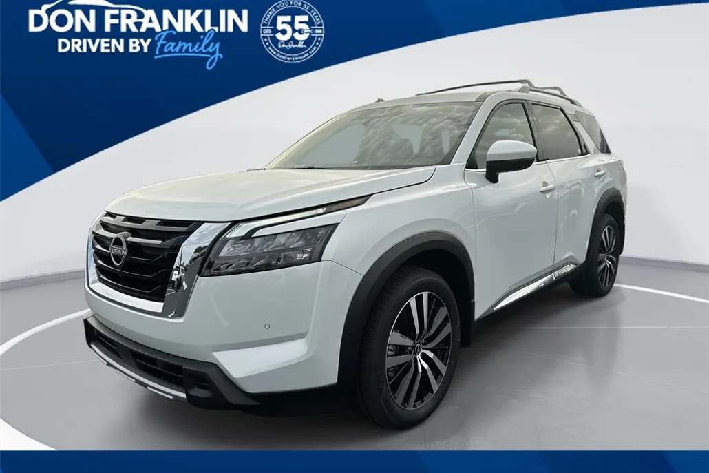 2025 Nissan Pathfinder Platinum photo 1