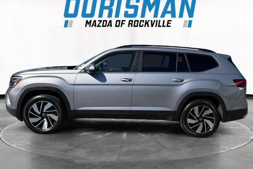 2024 Volkswagen Atlas SE Technology photo 1