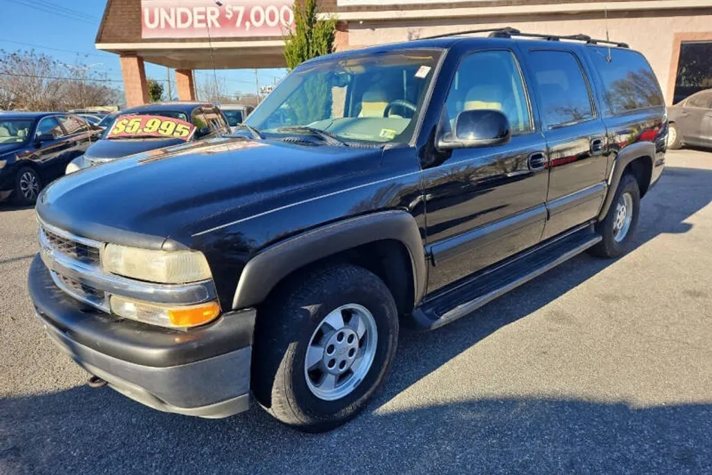 2001 Chevrolet Suburban 1500 LT photo 1