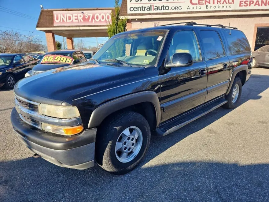 2001 Chevrolet Suburban 1500 LT photo 1
