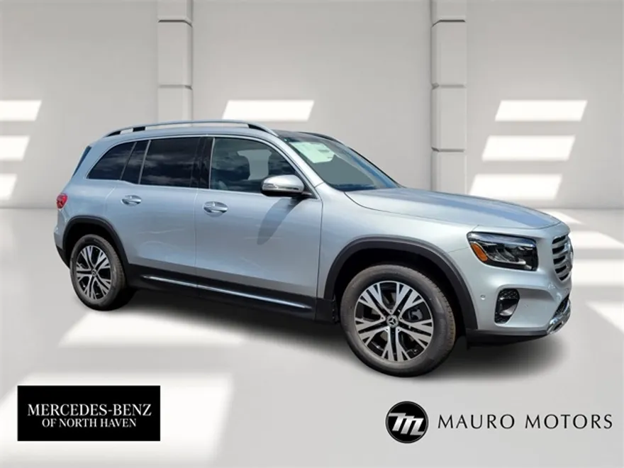 2025 Mercedes Benz GLB 250 4MATIC photo 1
